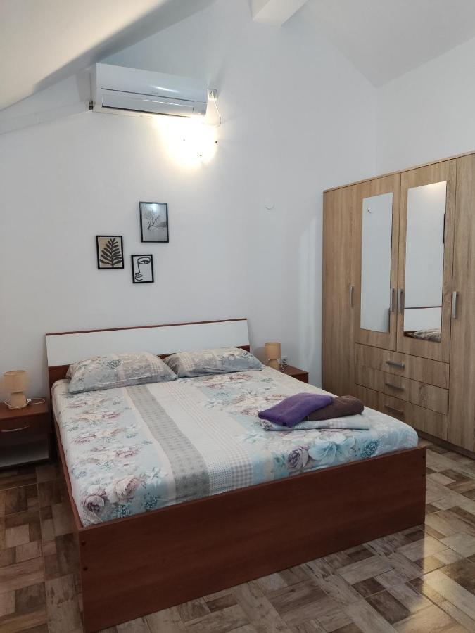 Apartments Sunce Лумбарда Екстериор снимка