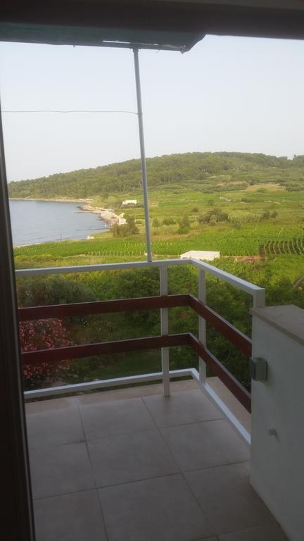 Apartments Sunce Лумбарда Екстериор снимка